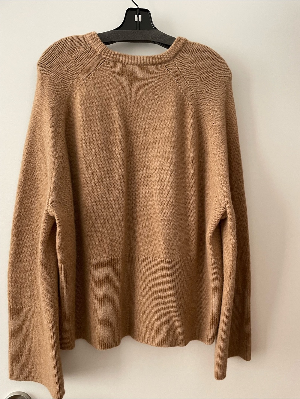 Toteme chunky wool/camel sweater. In color caramel, size XS.Excellent condition! - Picture 10 of 11
